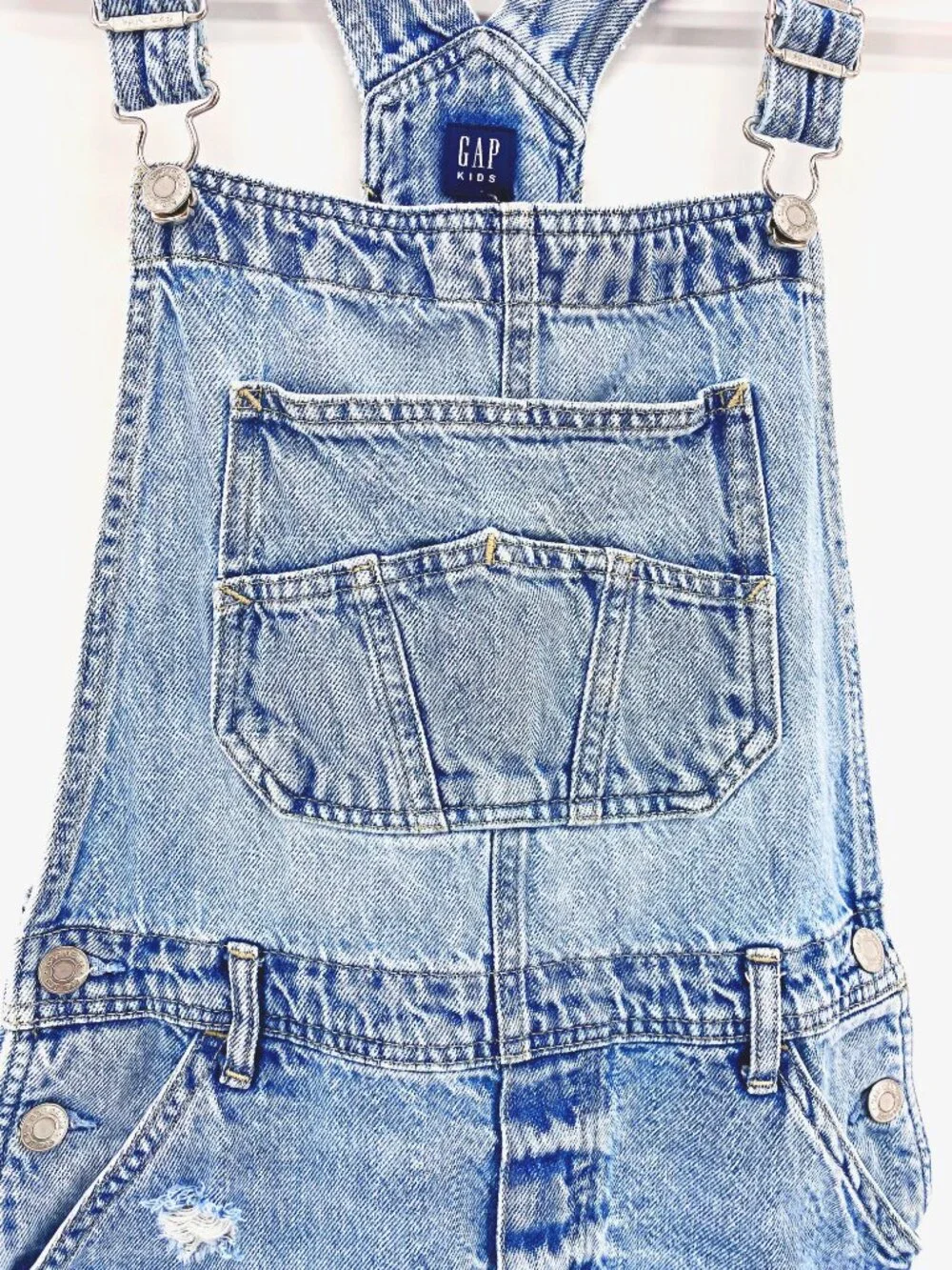 GAP medium light